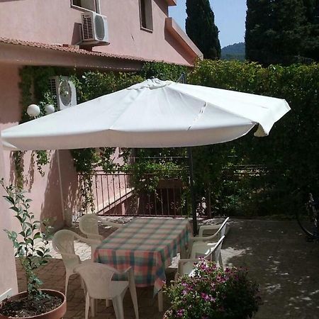 Albergo Villa Nobile Chiaramonte Gulfi Exterior foto