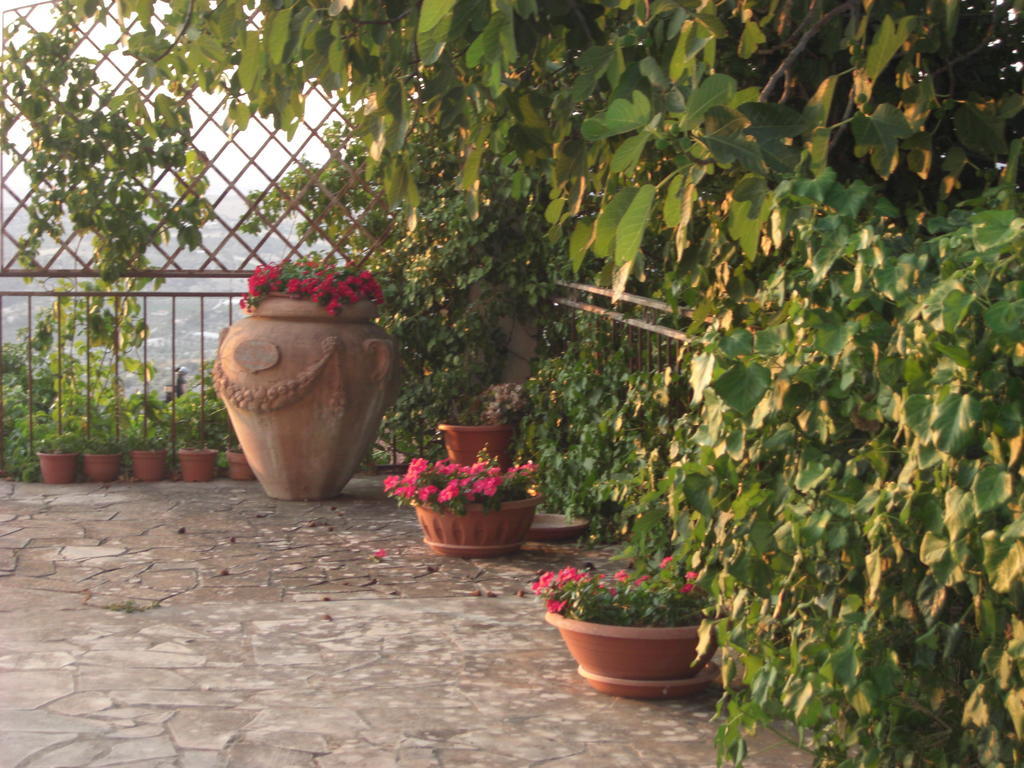 Albergo Villa Nobile Chiaramonte Gulfi Exterior foto