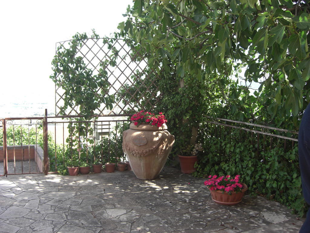 Albergo Villa Nobile Chiaramonte Gulfi Exterior foto