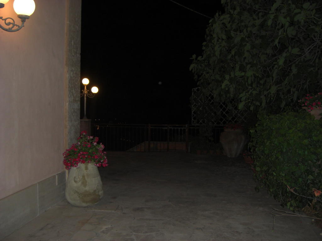 Albergo Villa Nobile Chiaramonte Gulfi Exterior foto