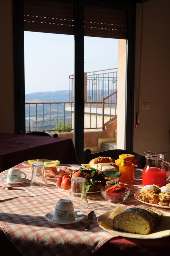 Albergo Villa Nobile Chiaramonte Gulfi Exterior foto