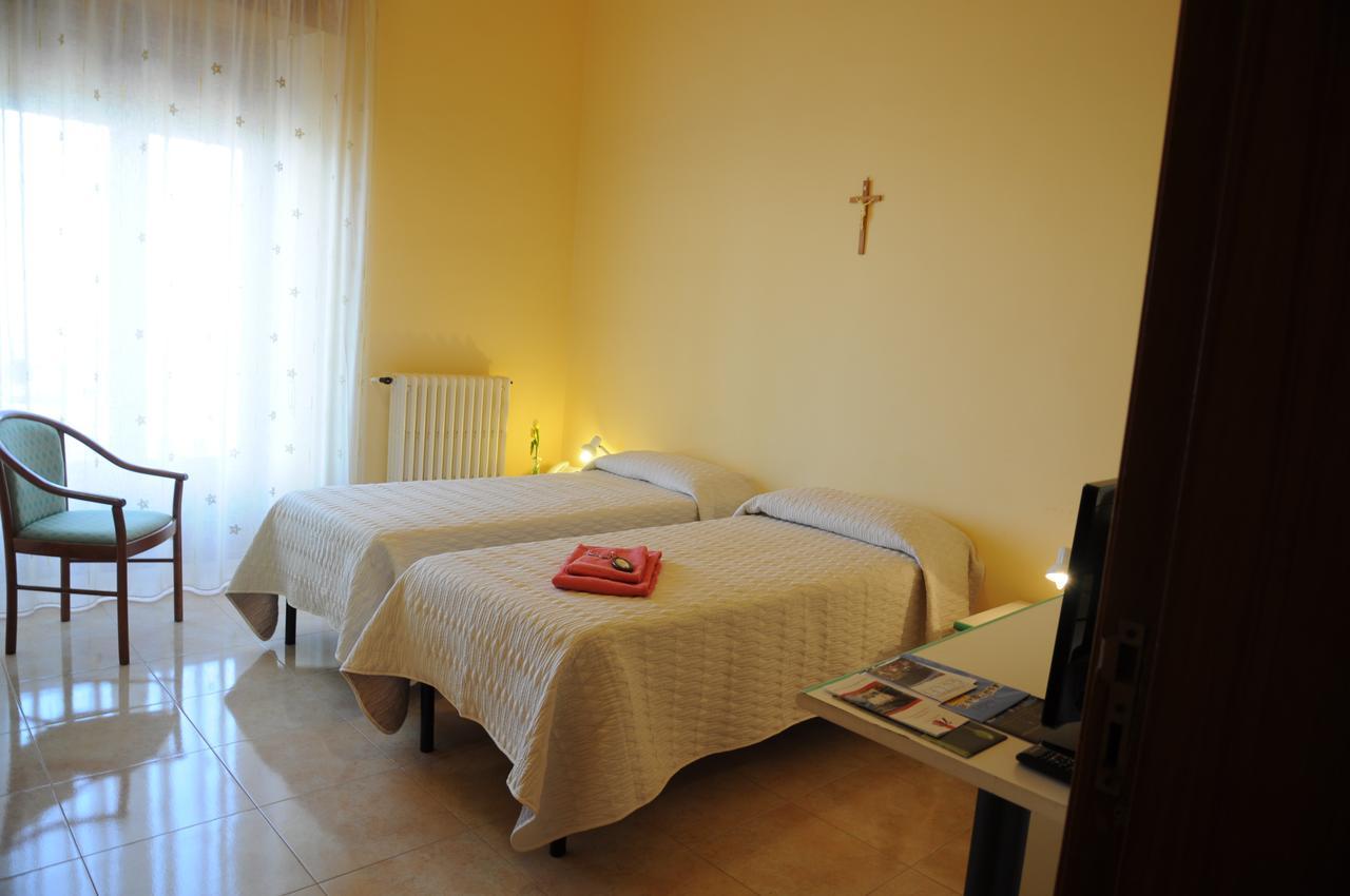 Albergo Villa Nobile Chiaramonte Gulfi Exterior foto